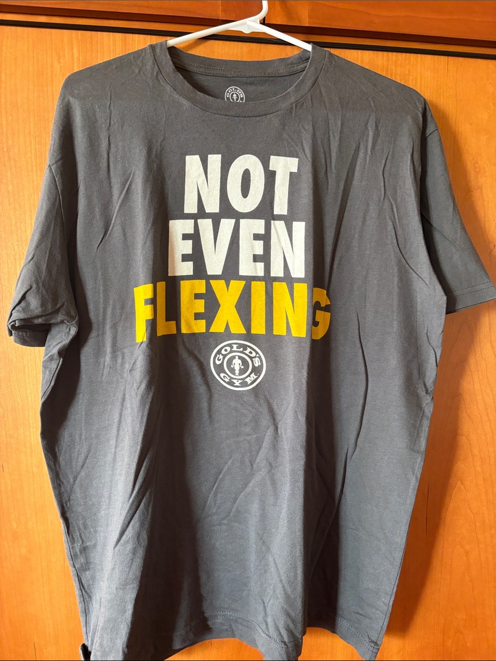 NWOT Men's Gold’s Gym ‘Not Even Flexing' Graphic T-Shirt - Charcoal Gray /Yellow